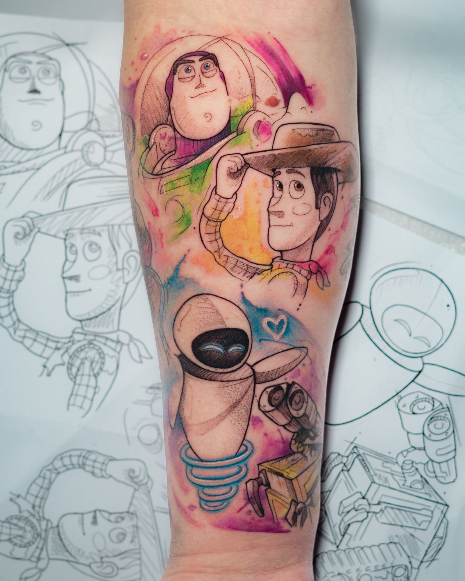 Zeichentrickfiguren, Tattoo am Unterarm