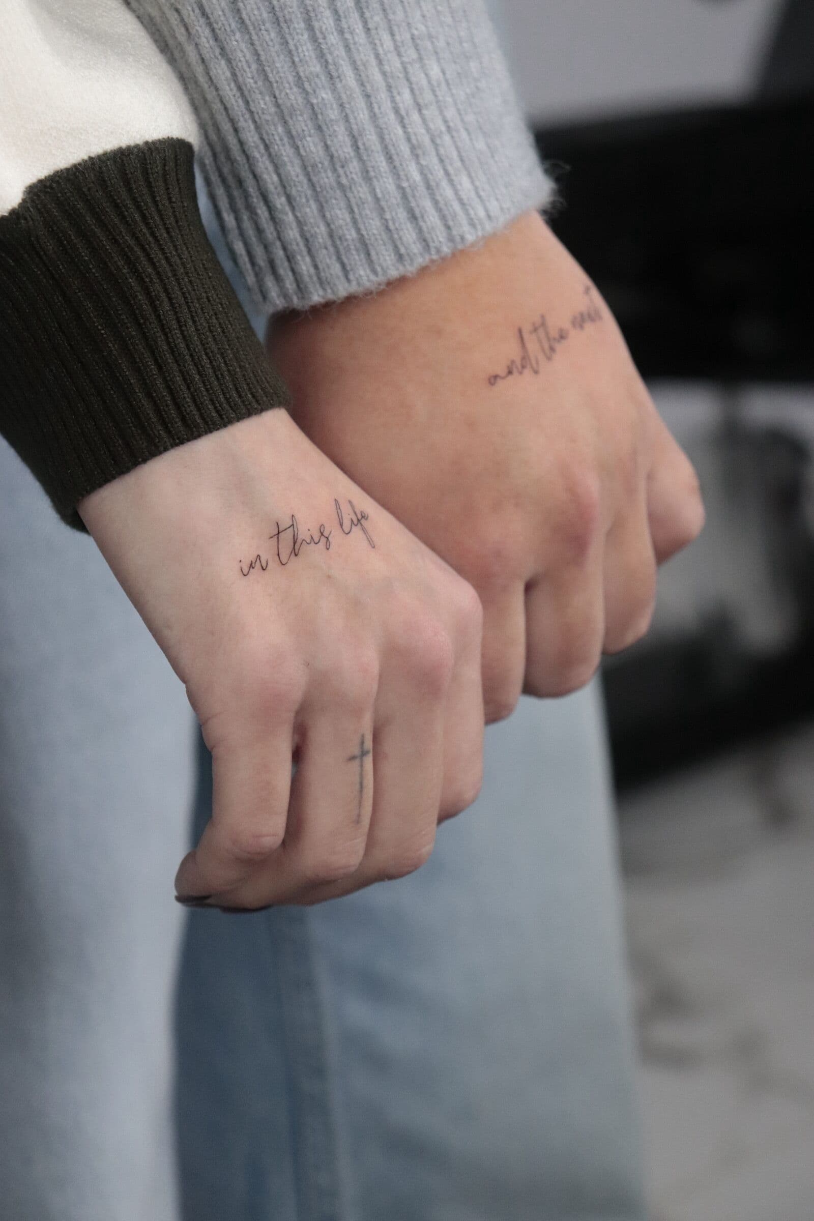 Partner-Schriftzug, Tattoo an den Händen
